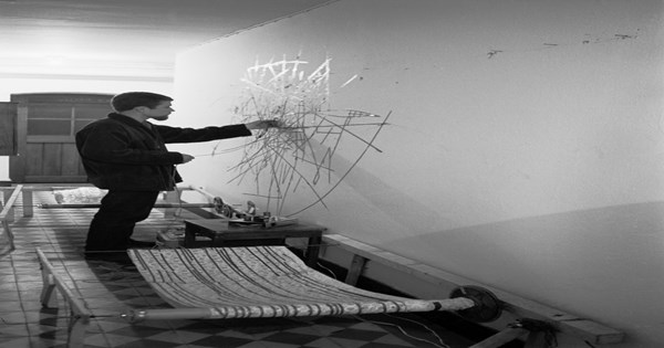 N154_Peter Brötzmann demonstrates Random Access, Strips of audiotape _1